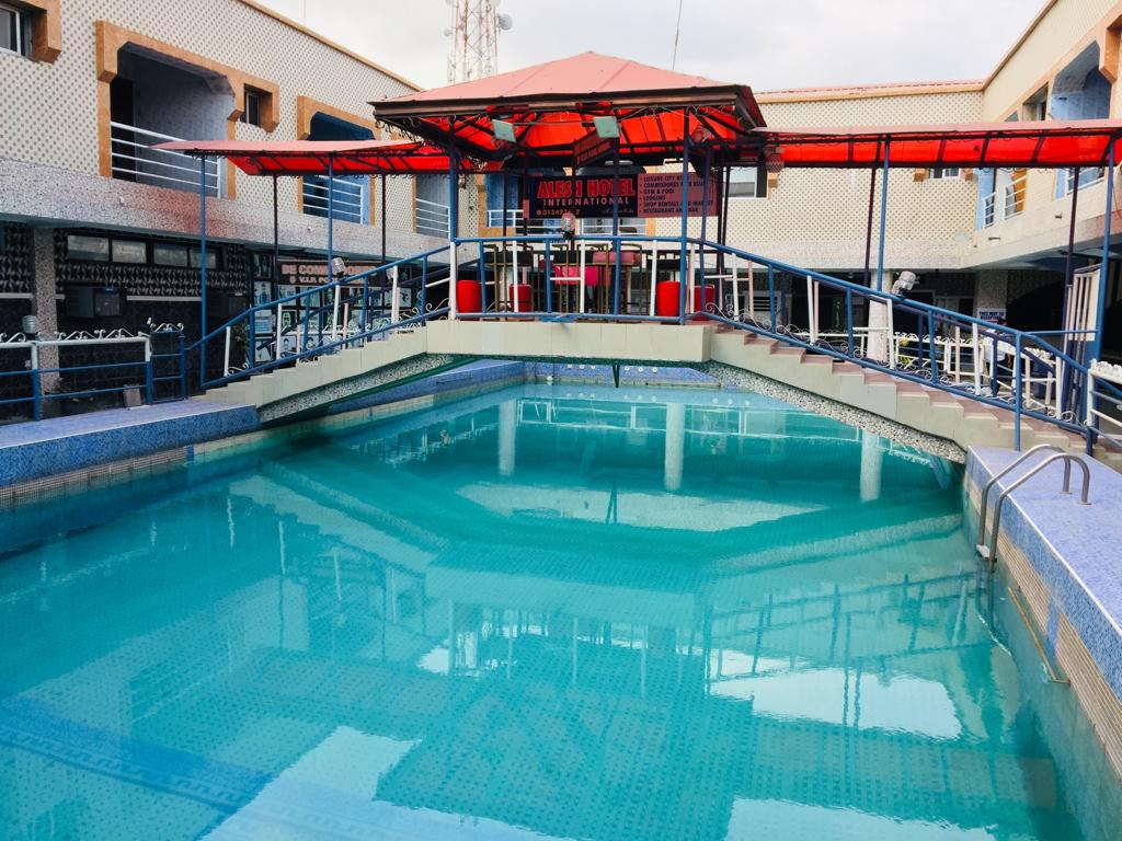 Alesh hotels Swimming Pool